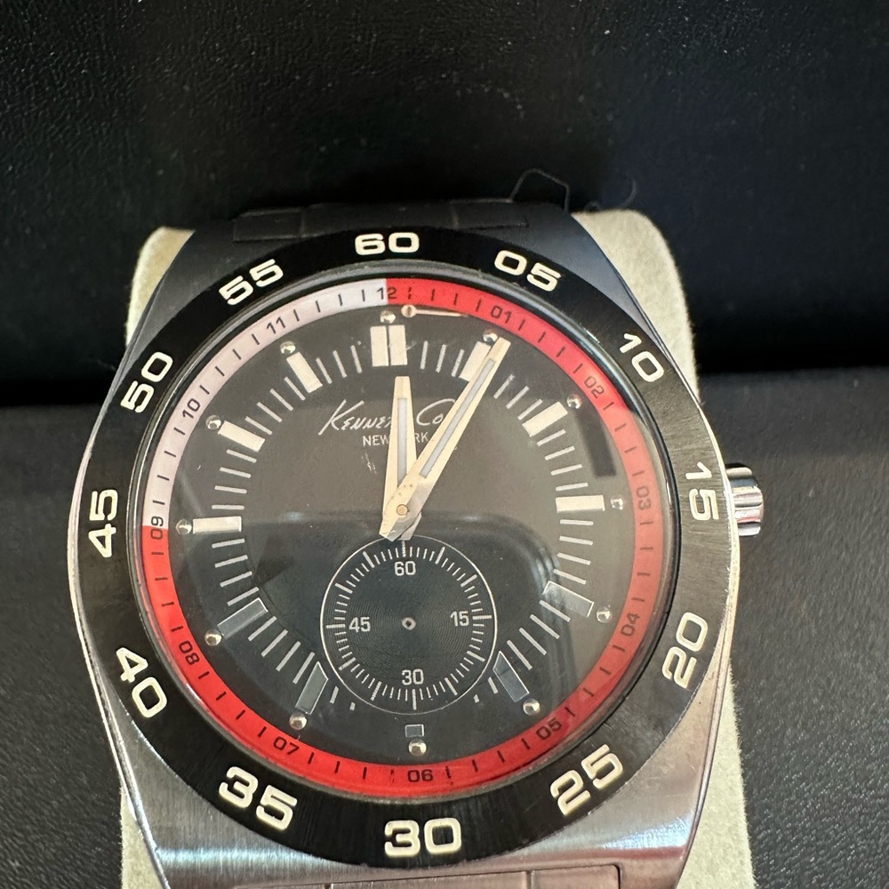 Kenneth Cole Silver Metal Watch